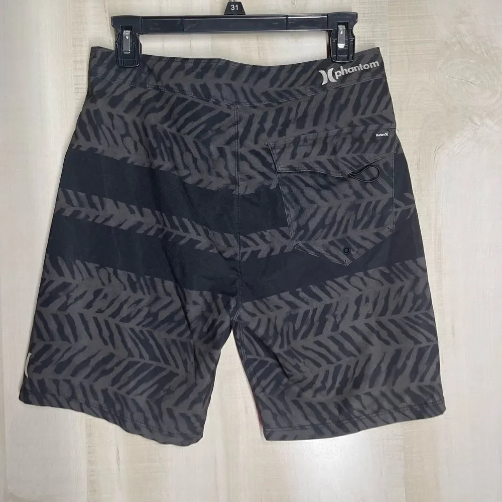 Hurley black and gray swim trunks board shorts,‎ size 28